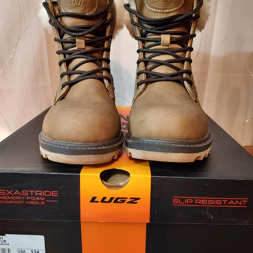 Lugz Women's Brown Winter Boots with Fur Lining - Picture 5 of 8